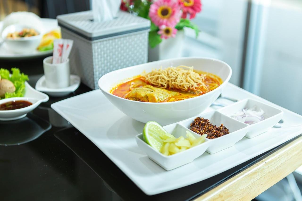 Bed By Tha-pra Sha Hotel Bangkok