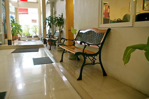 โรงแรม เบด บาย ท่าพระ 2*